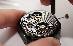 手表维修（尼芙尔手表表带锈蚀的护理建议）