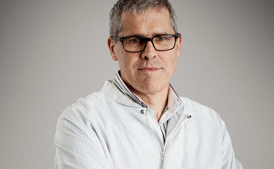 北京尼芙尔认证技师克里斯托弗 - 高级复杂功能钟表维修